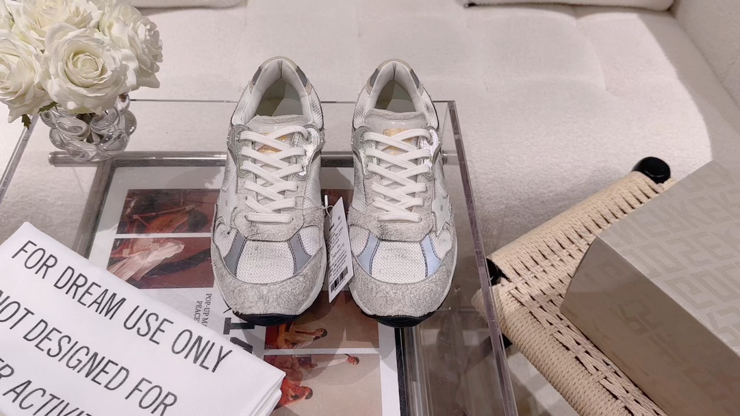 [Golden Goose Women