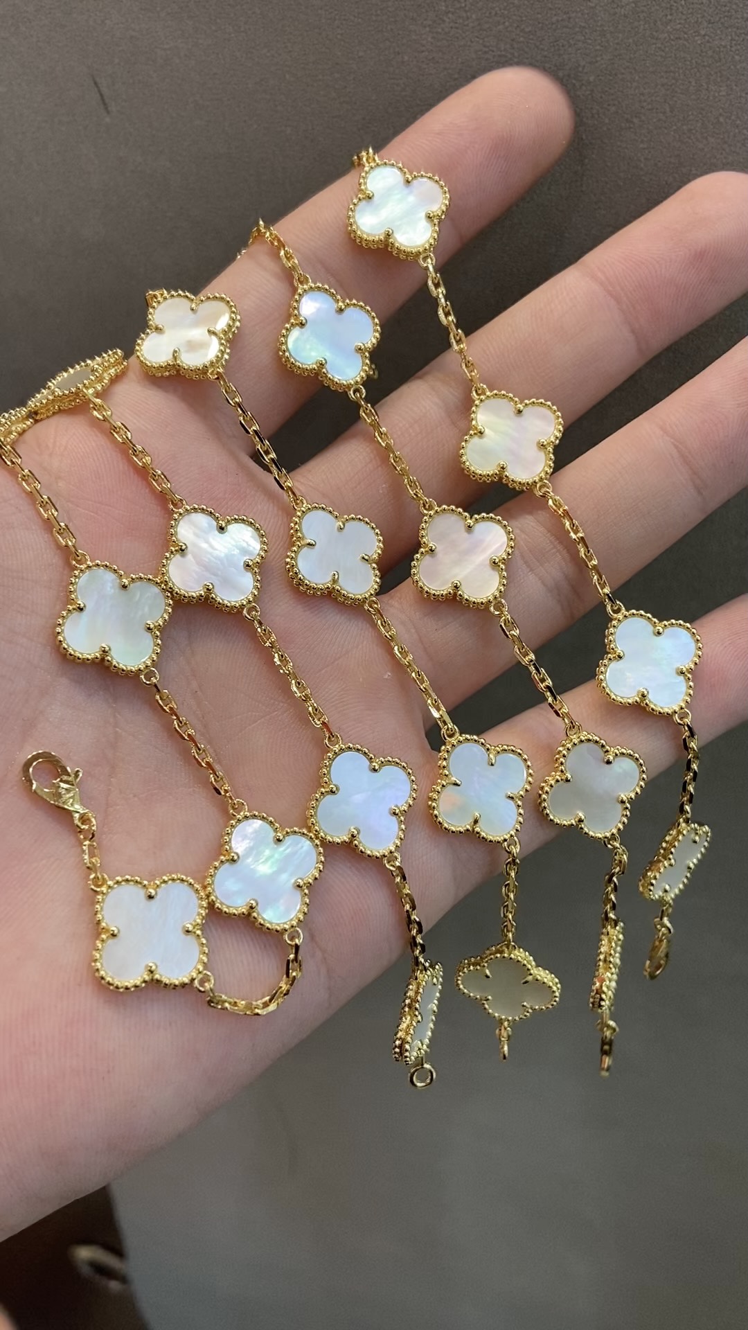 Van Cleef & Arpels vca 白贝母五花手链 黄金色
