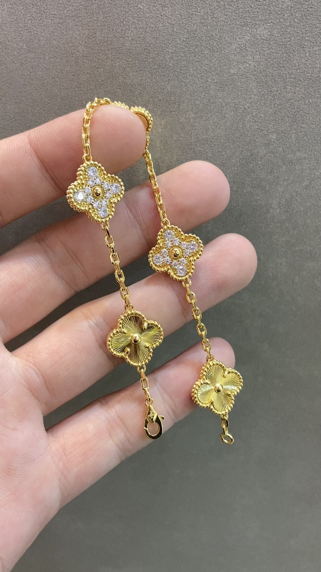 Van Cleef & Arpels vca镭射简钻五花手链 黄金色