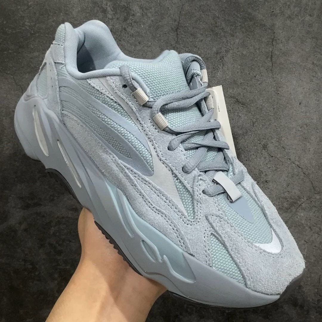 纯原版本Yeezy700v2Hosp