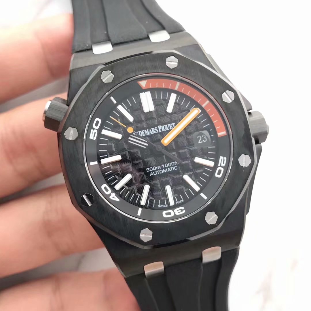 La versión BF Boutique V7 enviada por AP La serie Audemars Piguet Royal Oak Offshore 15703, después de múltip…