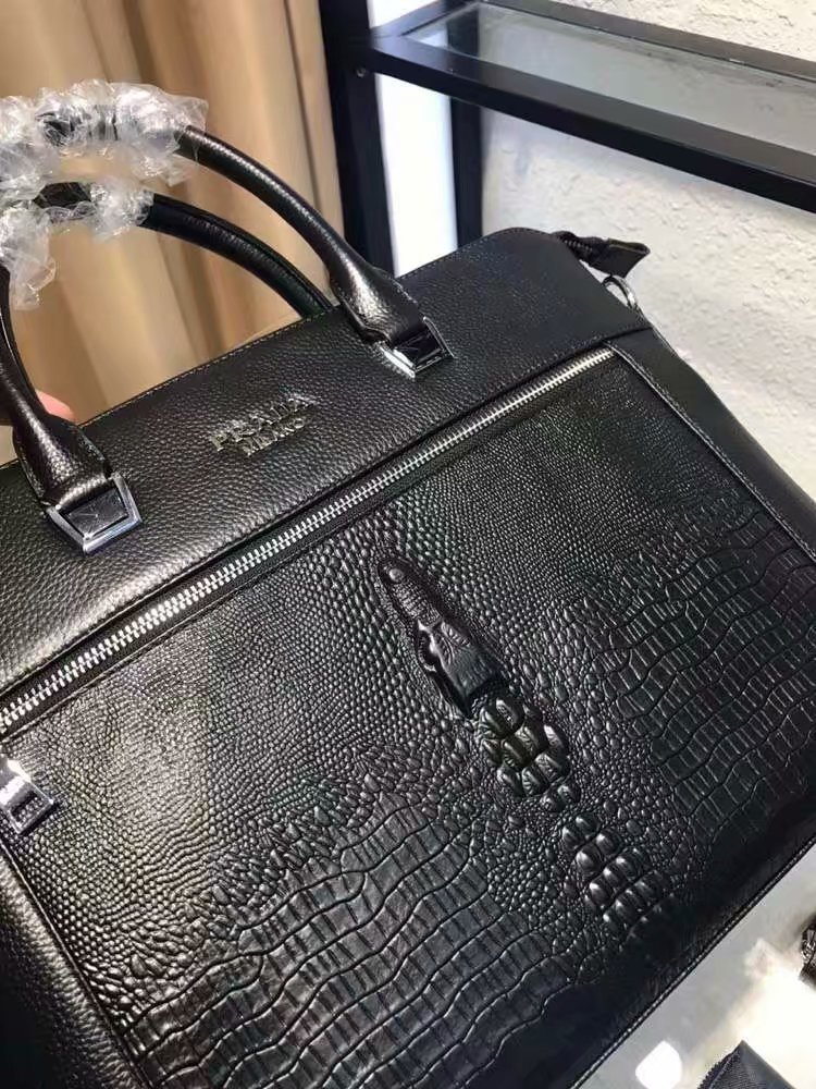 批¥PRADA普拉达 独家新款【型号】193-1商务休闲包【尺寸】38-29-6cm【颜色】黑色 高端品