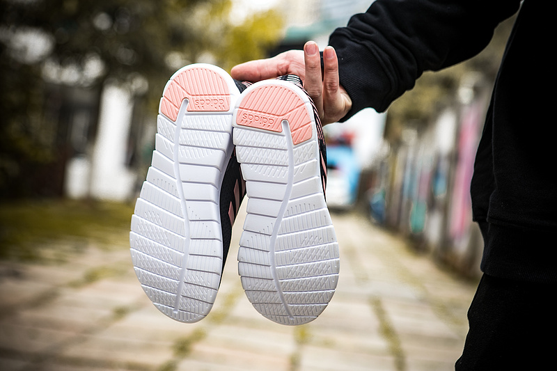 85阿迪达斯男女鞋2019春季新款运动鞋网面透气轻便休闲跑步鞋