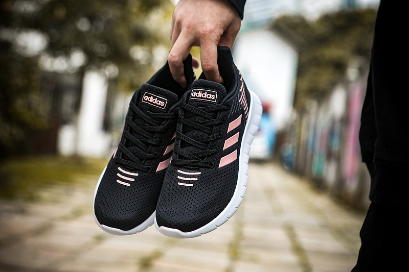 85阿迪达斯男女鞋2019春季新款运动鞋网面透气轻便休闲跑步鞋
