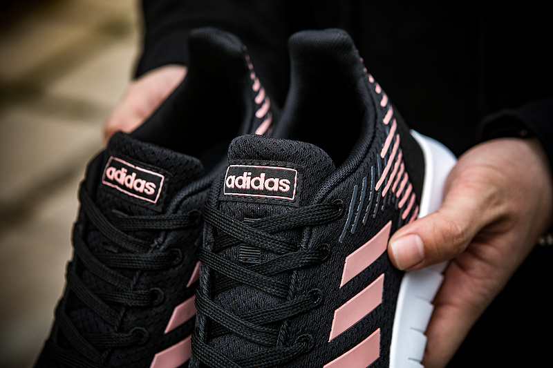 85阿迪达斯男女鞋2019春季新款运动鞋网面透气轻便休闲跑步鞋