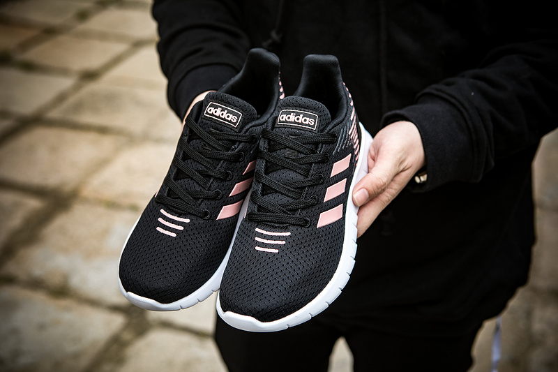 85阿迪达斯男女鞋2019春季新款运动鞋网面透气轻便休闲跑步鞋
