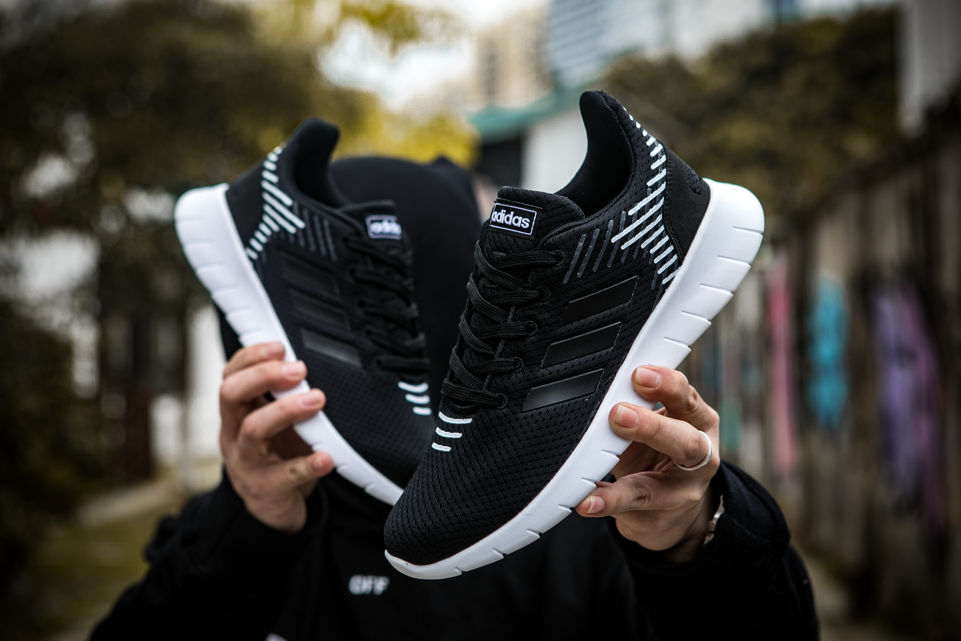 85阿迪达斯男女鞋2019春季新款运动鞋网面透气轻便休闲跑步鞋