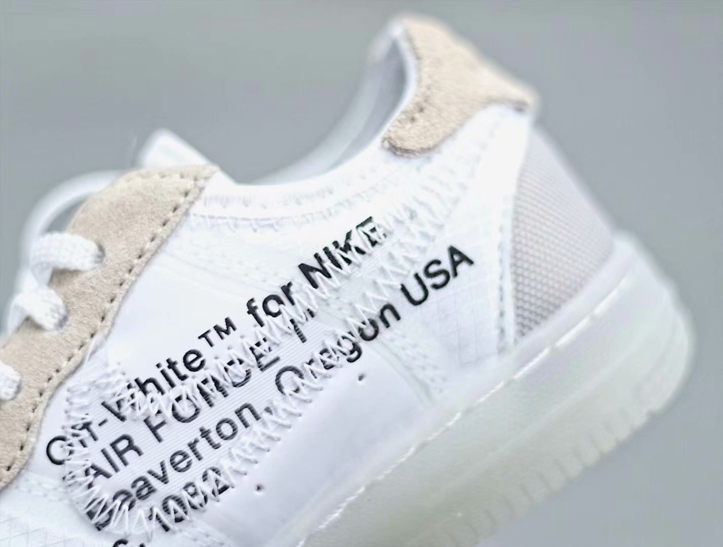 130 <br />#毒物#公司级 NikeAirForce1OW'Volt'2.0联名AF1童鞋，独立磨具，原鞋开膜，区别市面通货版本 尺码：22～35