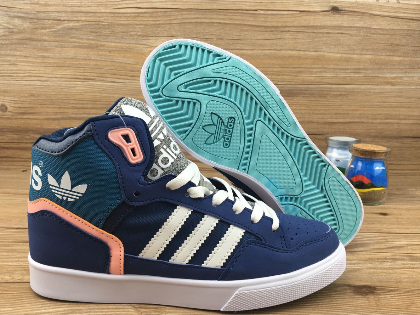 范冰冰高帮新配色爆款阿迪达斯高帮商城品质真标正品材料 阿迪达斯范冰冰同款系列男女鞋高帮板鞋 深蓝桔粉 货号BY2334 36-39 |