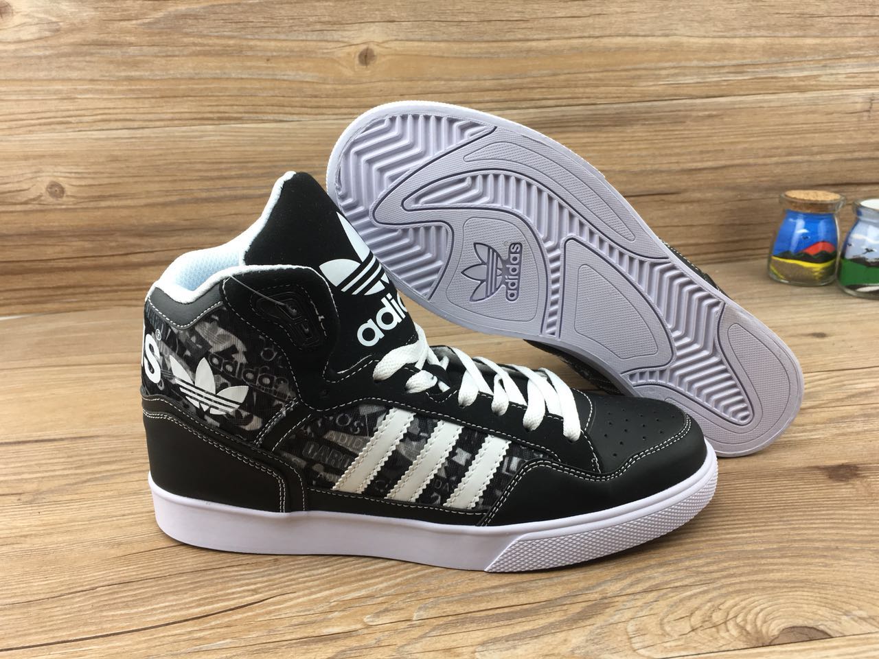 范冰冰高帮新配色爆款阿迪达斯高帮商城品质真标正品材料 阿迪达斯范冰冰同款系列男女鞋高帮板鞋 黑白花 货号CP9627 36-44 |