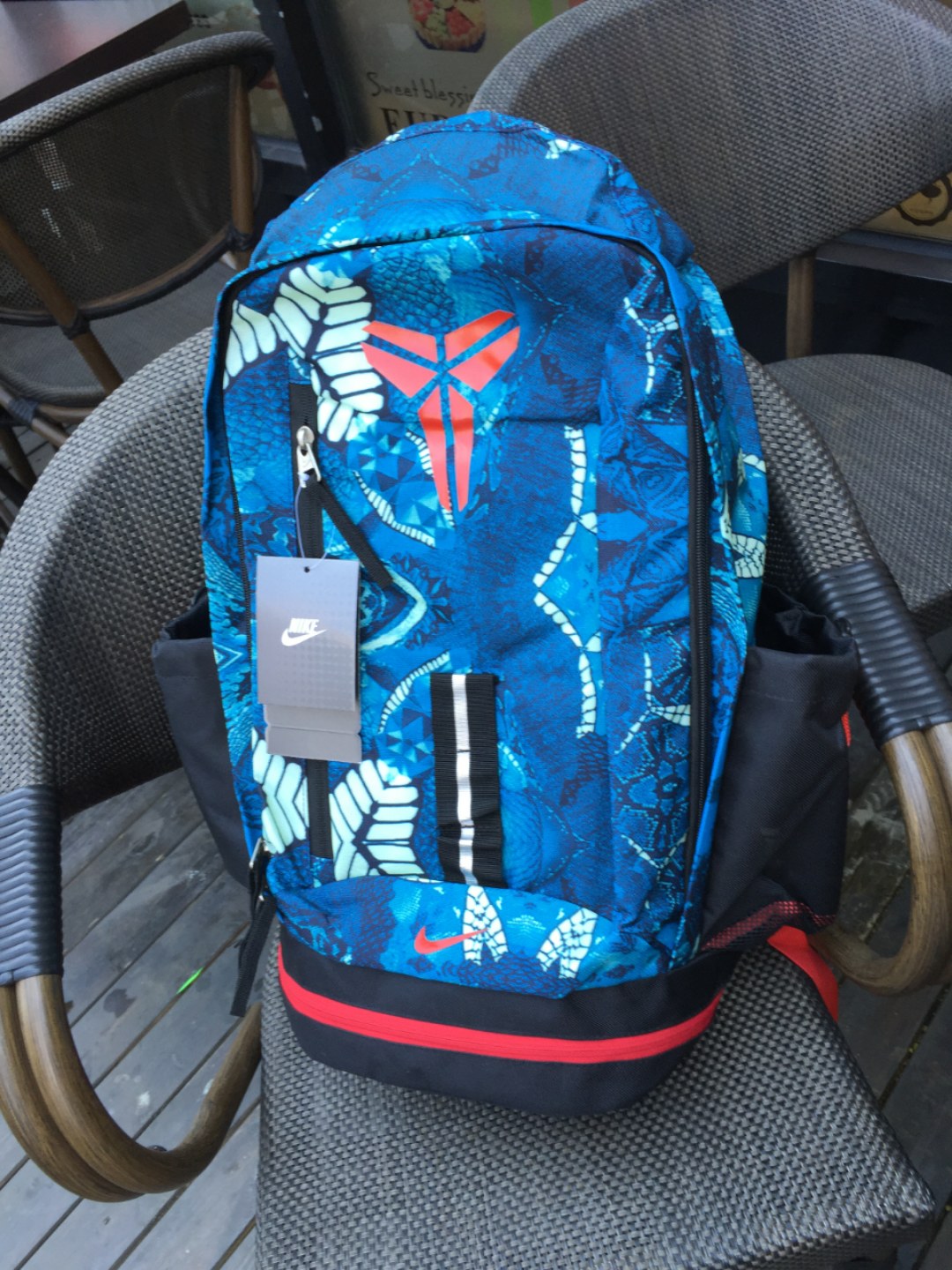 💰70 特价款 科比 时尚 男女背包 学生书包 休闲旅行包 尺寸约:53*30*20