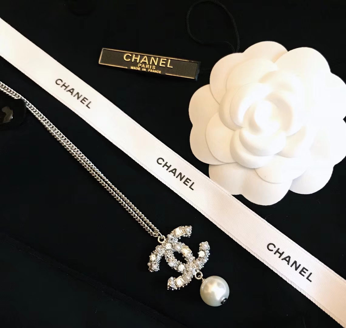 Chanel Chanel 纪念款 施华洛世奇水晶方钻 珍珠项链
