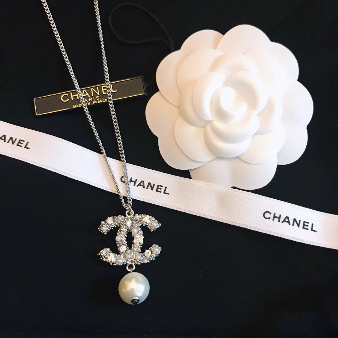 Chanel Chanel 纪念款 施华洛世奇水晶方钻 珍珠项链