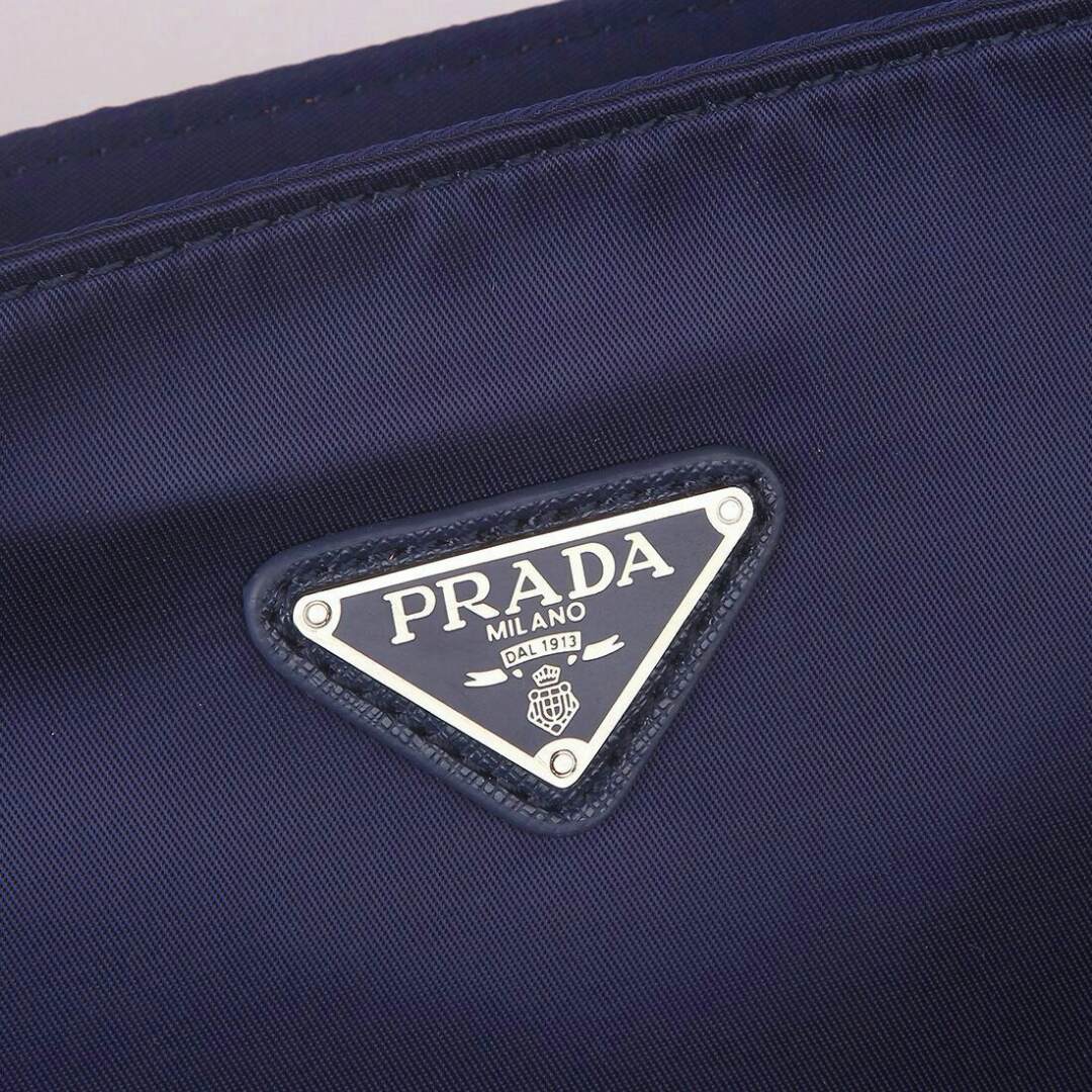 《PR🅰DA》【型号0251】普拉达男款单肩斜挎包，原版进口防水面料配原版五金，细节精工细做。原版品质+