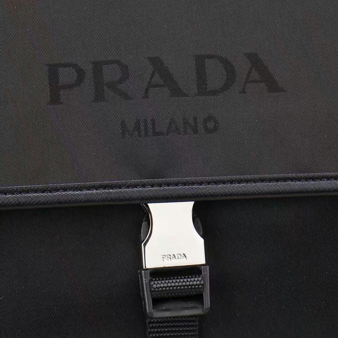 【品牌名称】：PRADA /普拉达
【产品规格】：W30XH28XD12*cm
【产品材质】：原单进口料