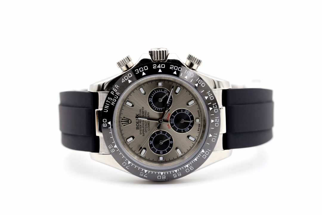 K0    劳力士 Rolex —尊贵水鬼系列机械男表 顶级男士腕表，进口316精钢表壳矿物质超强镜面，持久耐磨，圈口可转动陶瓷圈，316全精钢带表，全自动机械机芯，走时精准，尺寸40mm厚11mm，新品独家装配热销中碗美展现，无限魅力，气质非凡，快来抢购，精品不断，认准独家首发新背景