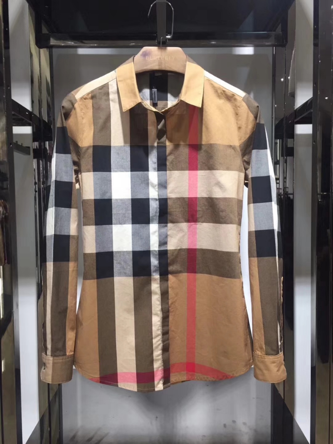 nu te koop goedkoop
 Burberry Kleding Overhemden Replica groothandel
 Abrikos kleur Rood Katoen Casual