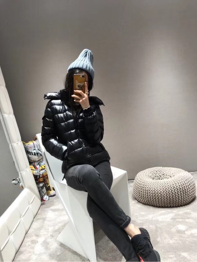 蒙口王菲同款 短款加厚羽绒服 - 修身デザインで冬に最適