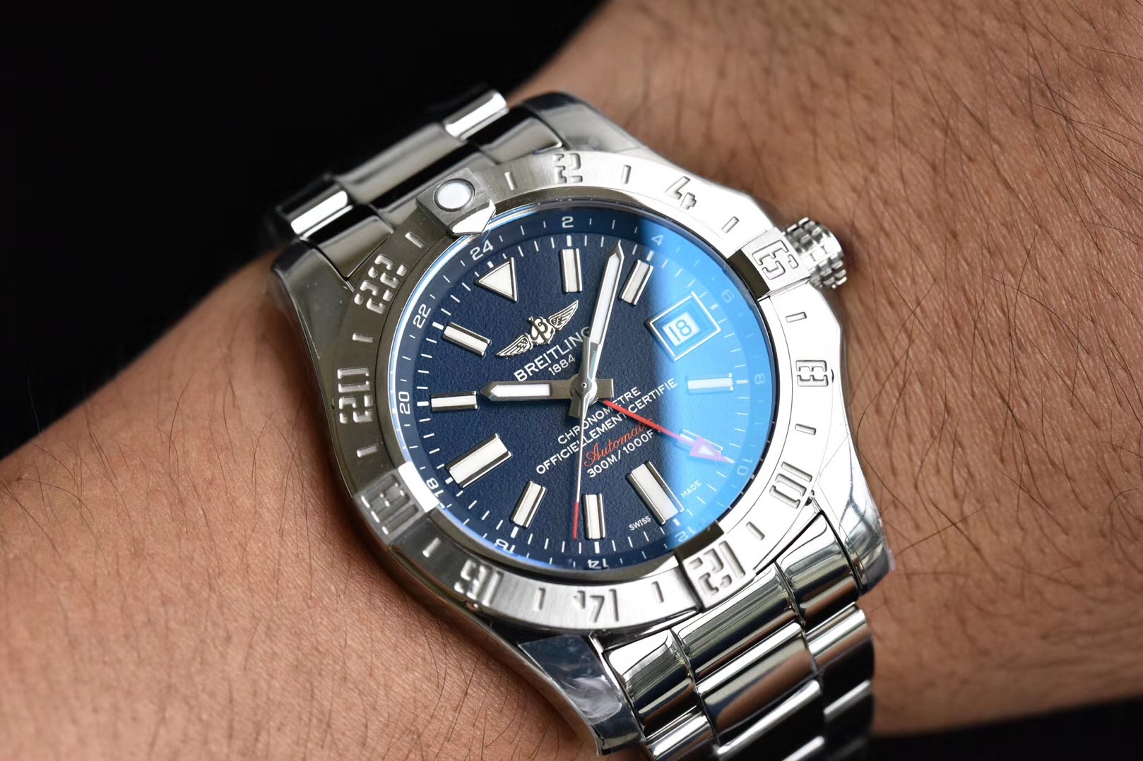Wearing a replica Breitling watch 44mm
