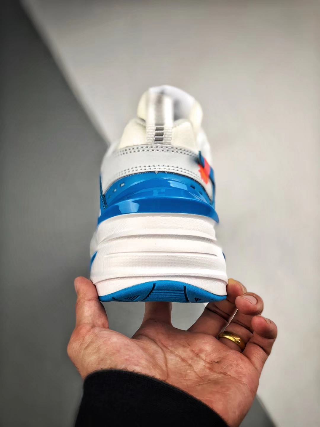 120  NIKE M2K Tekno x Off White 北卡蓝 定制联名今年 OFF-WHITE x Nike 的联名 货号：AO3308 100 SIZE:36 36.5 37.5 38 38.5 39 40 40.5 41 42 42.5 43 44 44.5 45