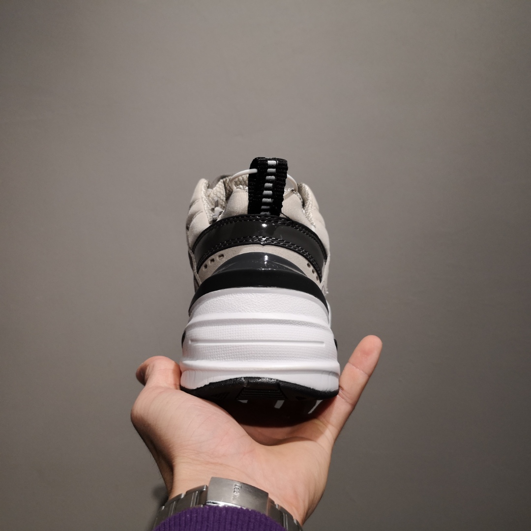 130  耐克Nike M2K Tekno 复古潮流百搭旅游老爹鞋！<br />号码：36 36.5 37.5 38 38.5 39 40 40.5 41.5 42 42.5 43 44 44.5 45