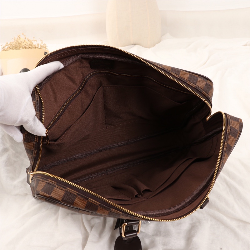 Louis Vuitton M41125 everyday