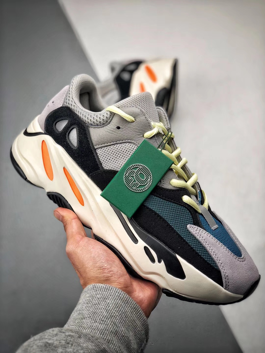 Se admite pago contra reembolso. OG original puro, aviso de ajuste de precio ‼ Adidas Yeezy 700 Boost Runner Gris de pr…