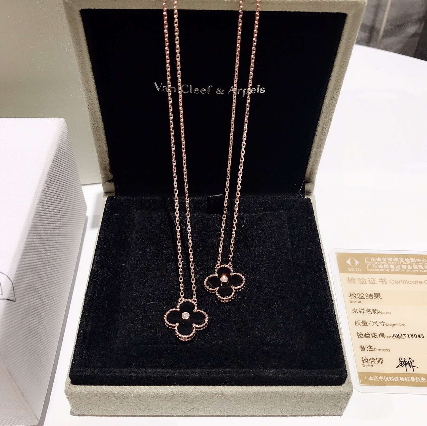 NO:360268,Vanke Yabao medium four-leaf clover black agate with diamond necklace rose gold/K gold, Vac necklace, necklace19860909梵ke雅宝中号四叶草黑玛瑙带钻项链 玫瑰金/K金都,Vac项链,necklace,Jewelry