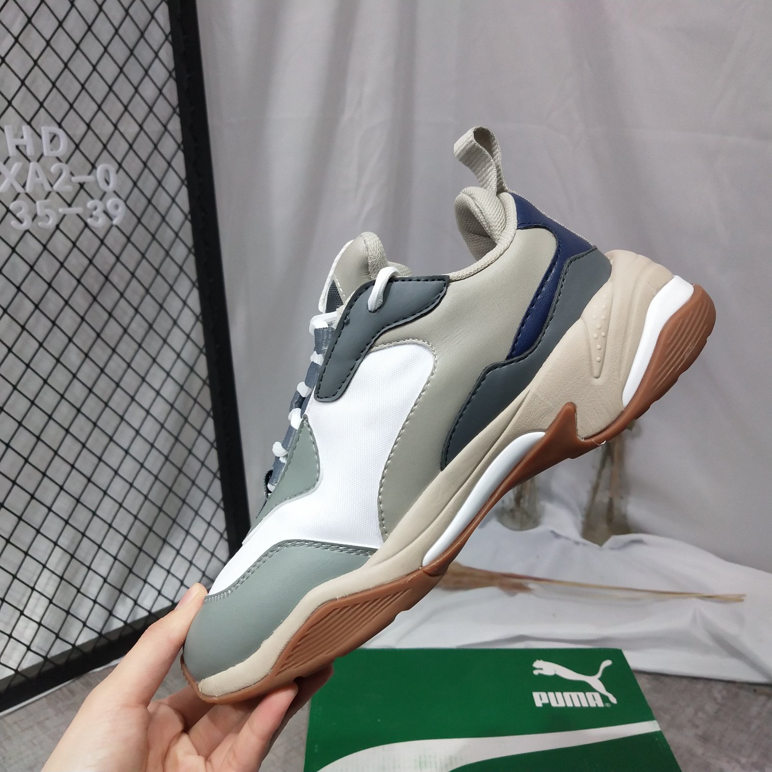 130 支持放店 本地取  真标半码独家新款彪马PUMA Thunder Desert INS 2018超火女子老爹鞋泫雅同款联名运动鞋