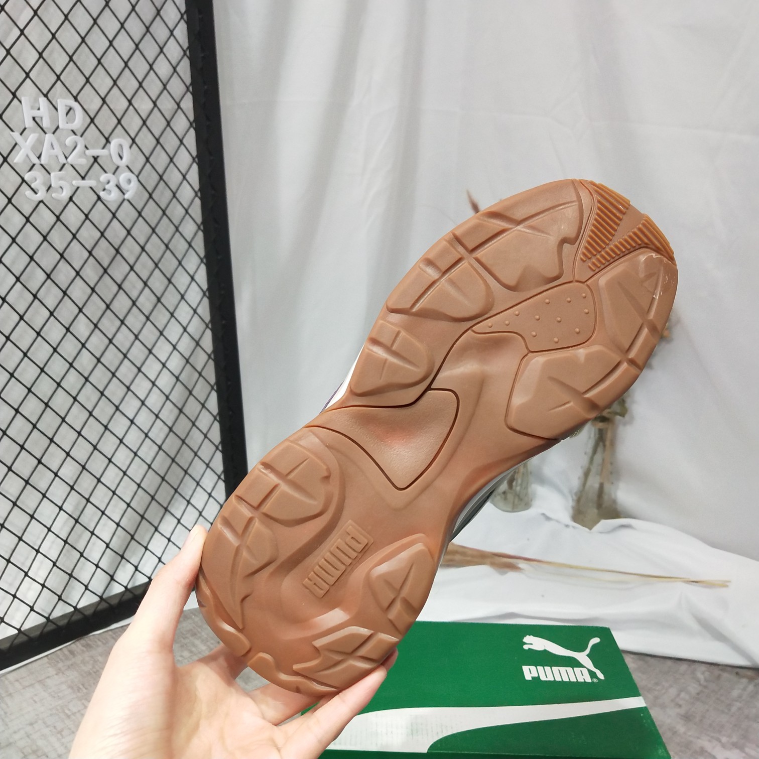 130 支持放店 本地取  真标半码独家新款彪马PUMA Thunder Desert INS 2018超火女子老爹鞋泫雅同款联名运动鞋