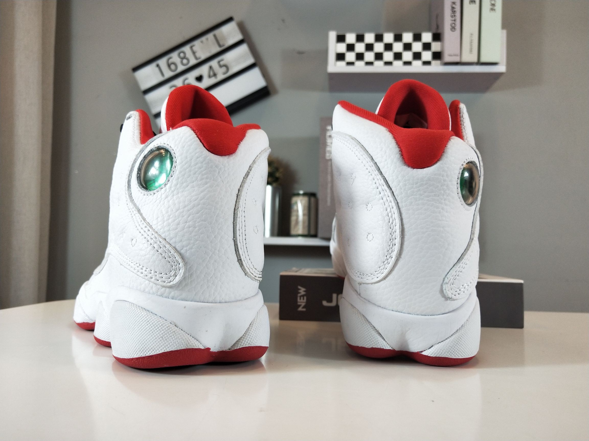 220支持放店<br />公司级, Nike Air jordan 13 AJ13 乔丹13代 真碳全息3D猫眼 实战篮球鞋 36-45  <br />编码: 168ELL