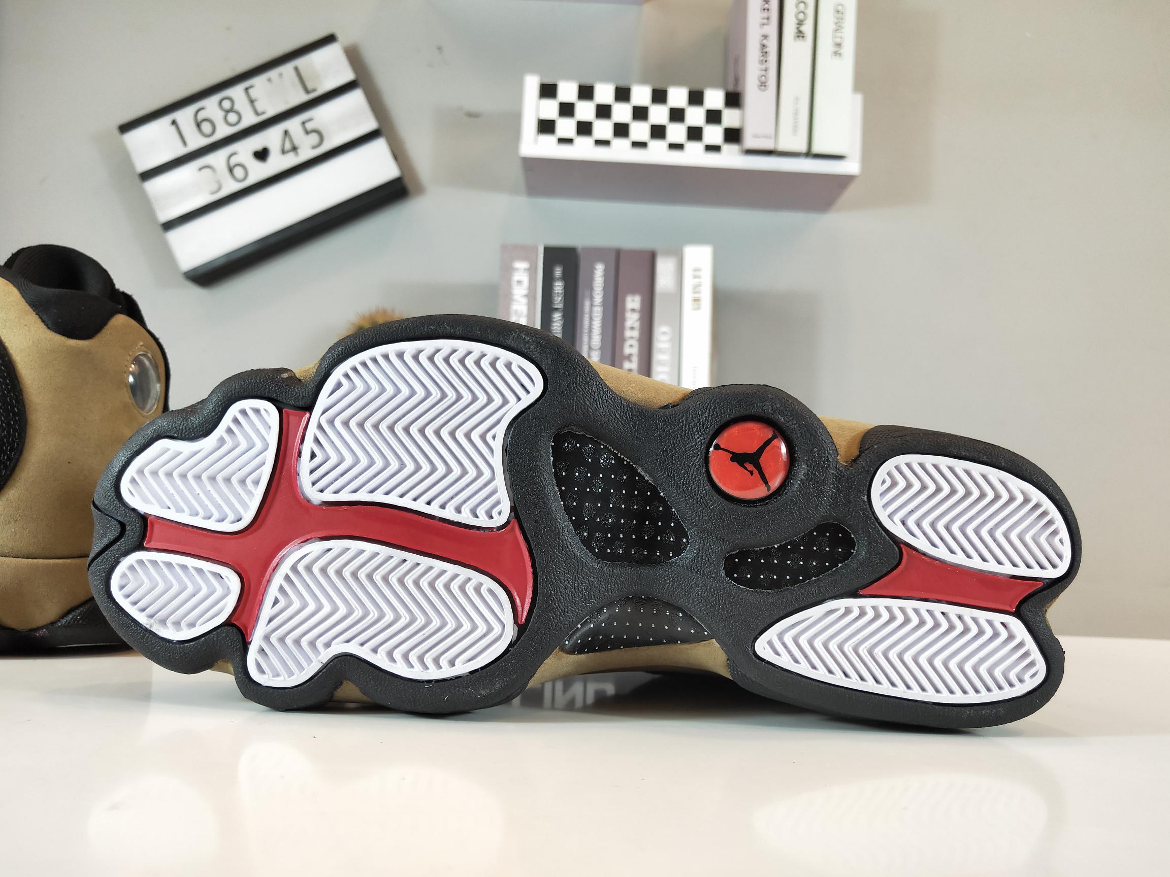 220。支持放店<br />公司级, Nike Air jordan 13 AJ13 乔丹13代 真碳全息3D猫眼 实战篮球鞋 36-45  <br />编码: 168ELL