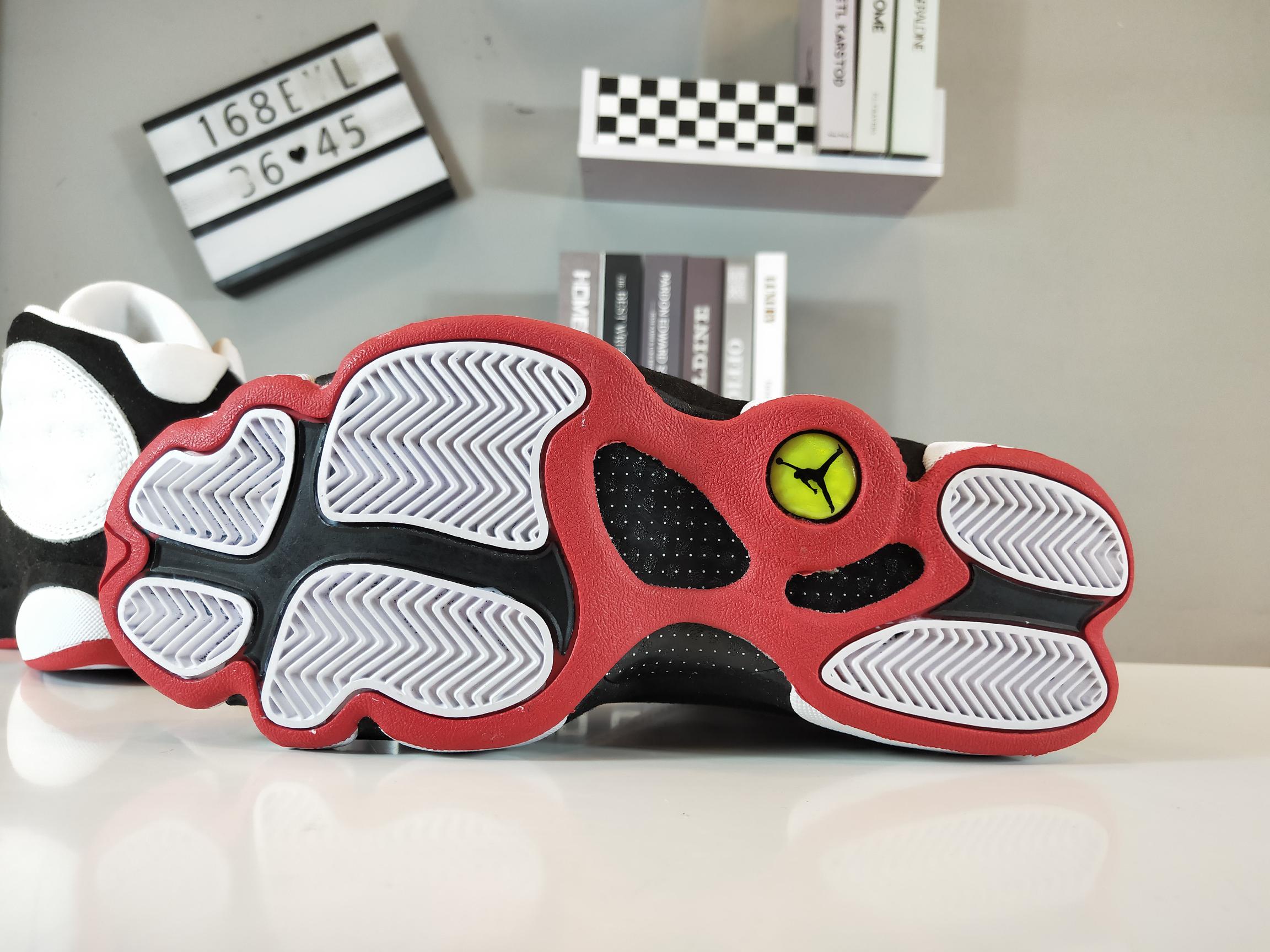 合集  220。支持放店<br />公司级, Nike Air jordan 13 AJ13 乔丹13代 真碳全息3D猫眼 实战篮球鞋 36-45  <br />编码: 168ELL