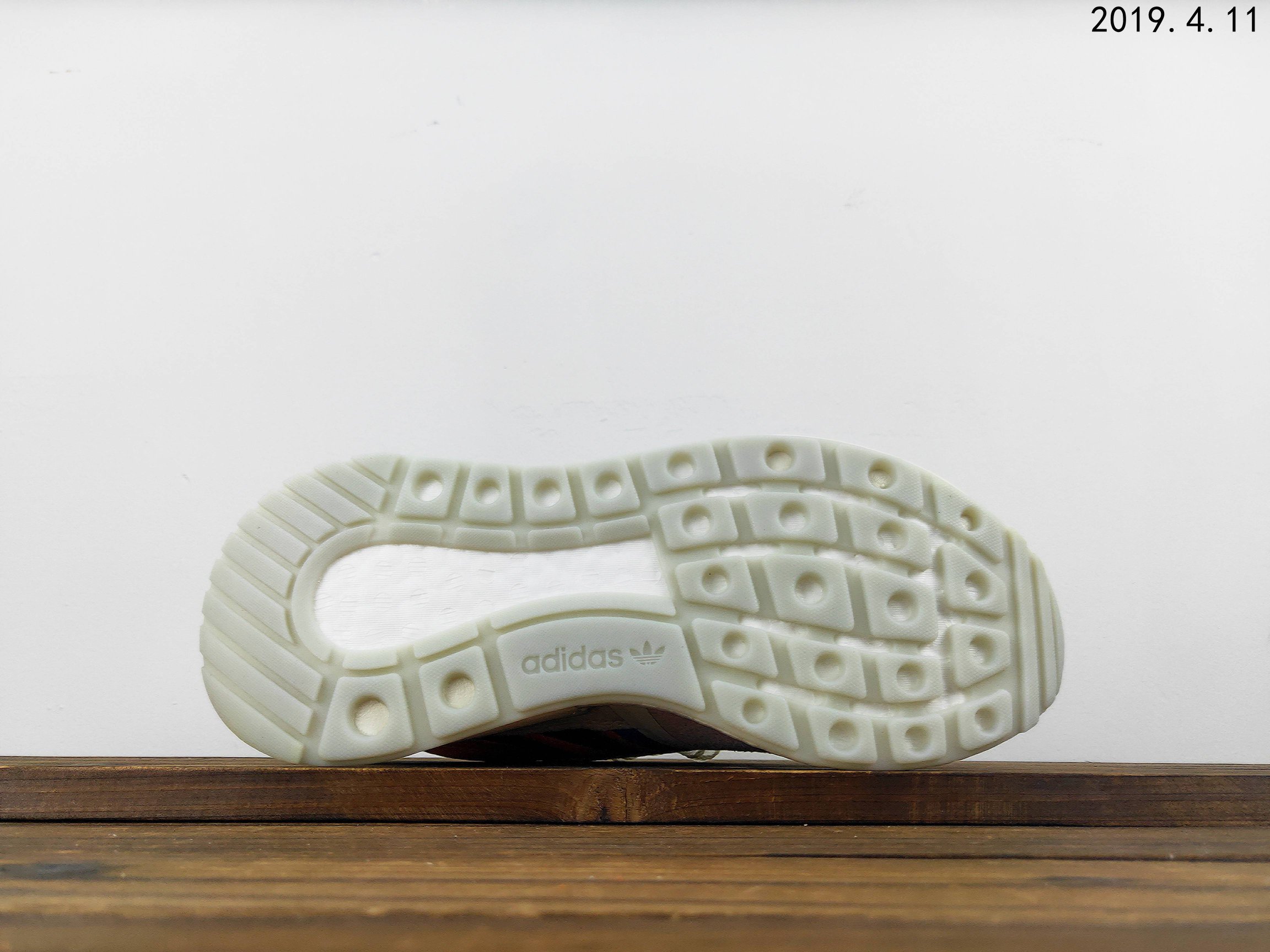 200市场顶级 adidas Originals ZX500 RM，爆米花百搭复古慢跑鞋“网纱粉渐变紫罗兰”DG4150