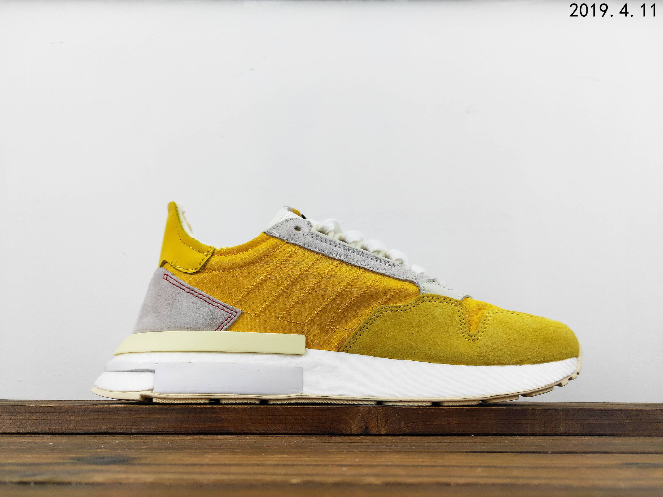 200市场顶级 adidas Originals ZX500 RM，爆米花百搭复古慢跑鞋“网纱粉渐变紫罗兰”DG4150