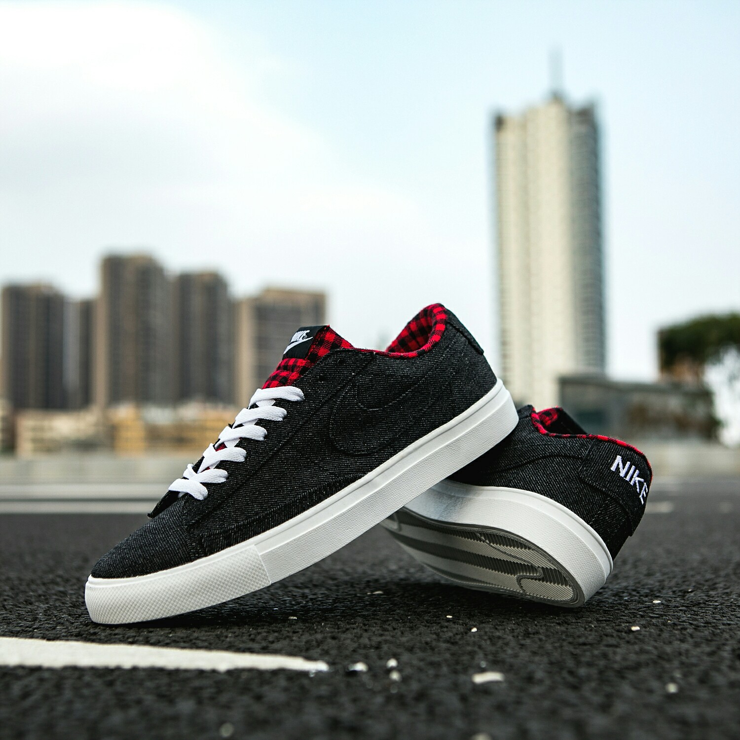 120<br />真标 Nike Blazer Low Le2019新款开拓者帆布己亥猪年彩绘 休闲帆布鞋  码数36 36.5 37.5 38 38.5 39 40 40.5 41 42 42.5 43 44