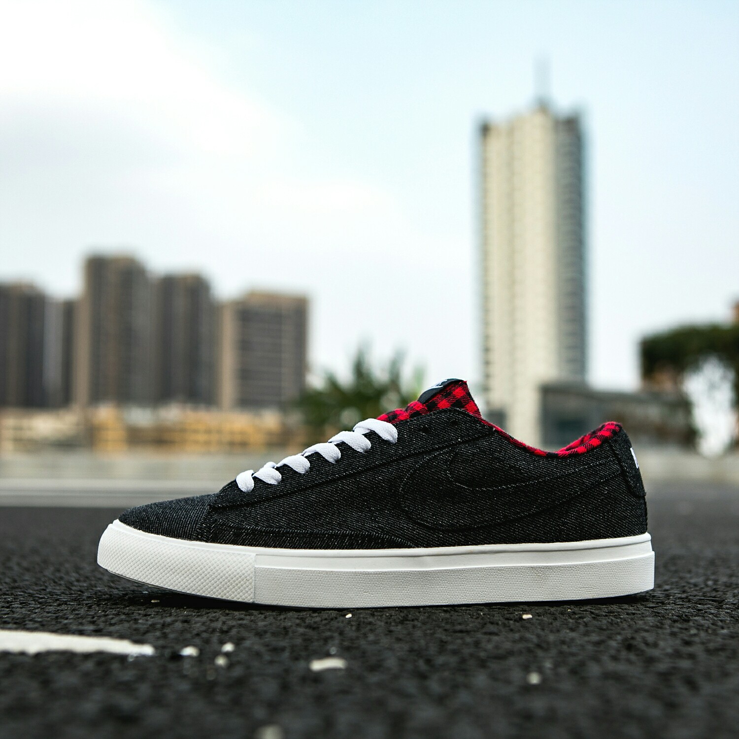 120<br />真标 Nike Blazer Low Le2019新款开拓者帆布己亥猪年彩绘 休闲帆布鞋  码数36 36.5 37.5 38 38.5 39 40 40.5 41 42 42.5 43 44