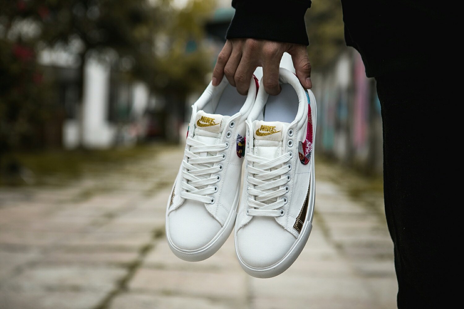 120<br />真标 Nike Blazer Low Le2019新款开拓者帆布己亥猪年彩绘 休闲帆布鞋  码数36 36.5 37.5 38 38.5 39 40 40.5 41 42 42.5 43 44