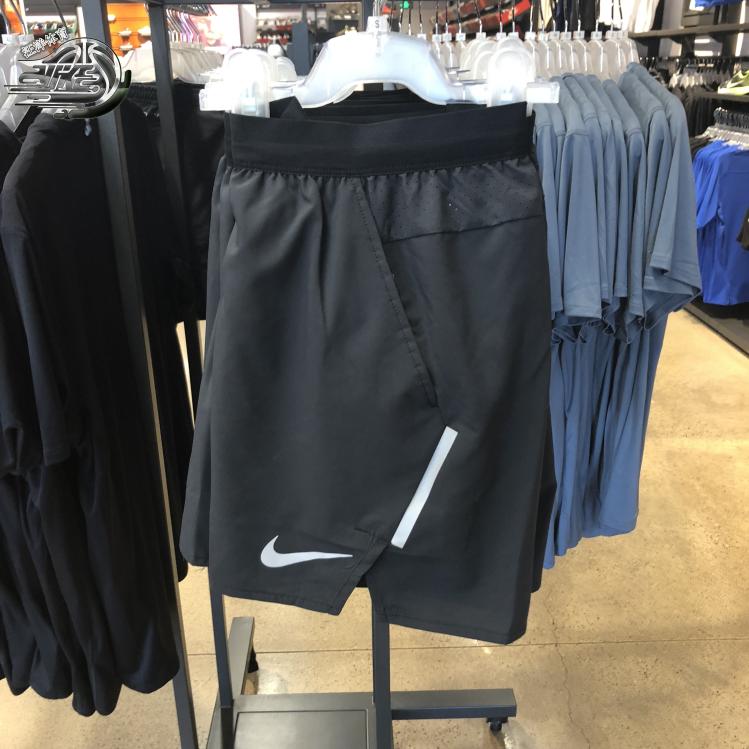 60 NIKE耐克专业训练运动跑步短裤！！男女可穿！！ 春夏款，跑步健身速干运动短裤！！