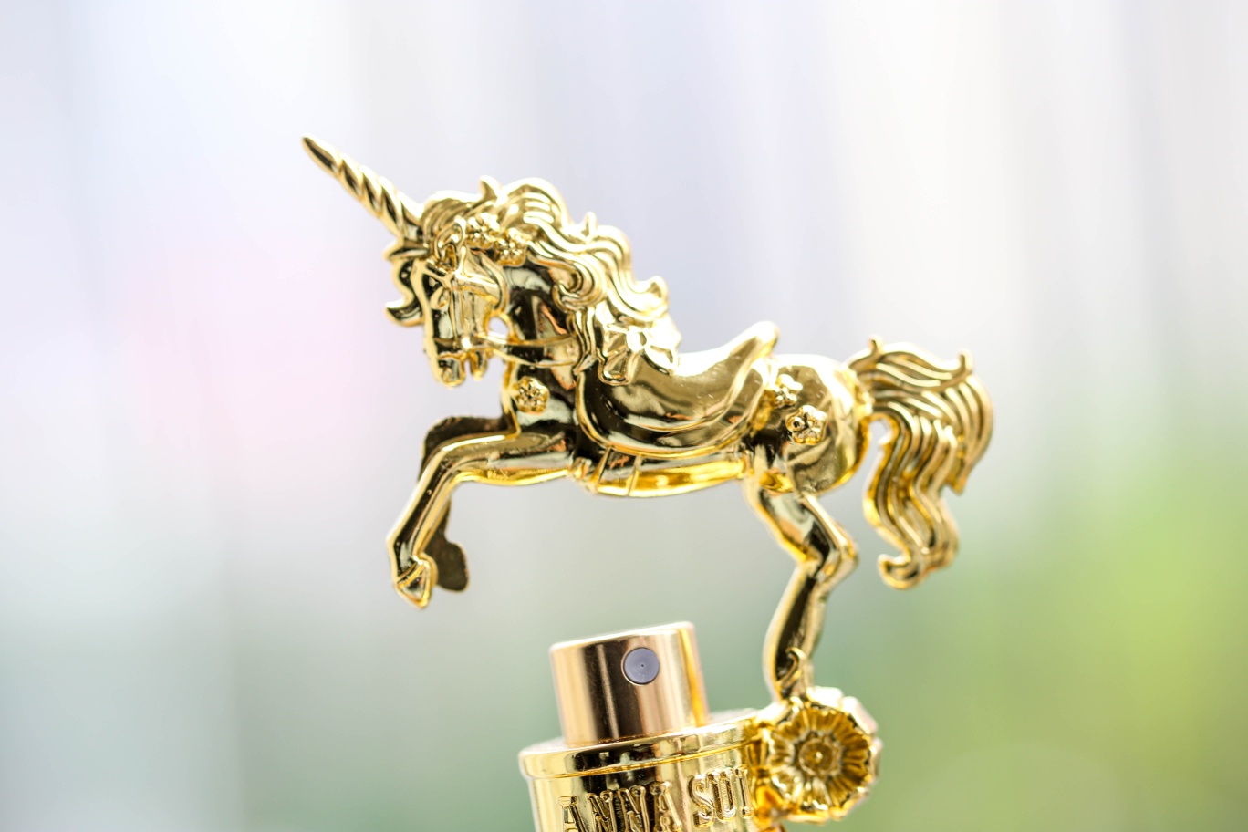 Anna Sui Fantasia Eau de Toilette, 75ml - Dreamy Fragrance with Unicorn Bottle