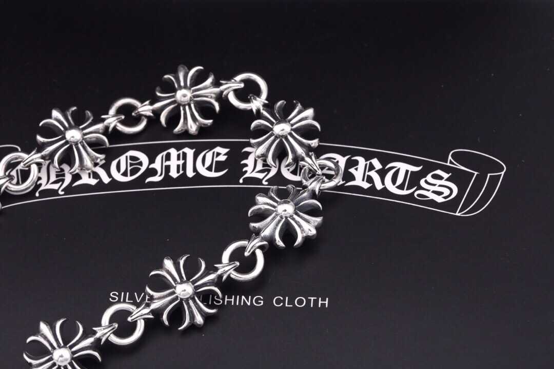 NO:101631,Cross bracelet, retro small cross bracelet, for men and women, white copper material, size 20cm 22cm, Cross bracelet, chrome hearts, bracelet19860909克罗心手链 复古小号十字花手链 男女可戴 白铜材质 尺寸20cm 22cm,克罗心手链,chrome hearts,bracelet,Jewelry