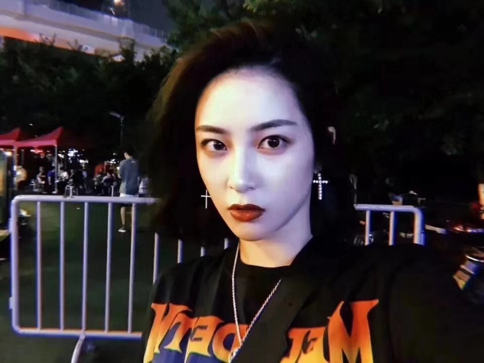 网红大牌Show奥地利锆石镶嵌十字架