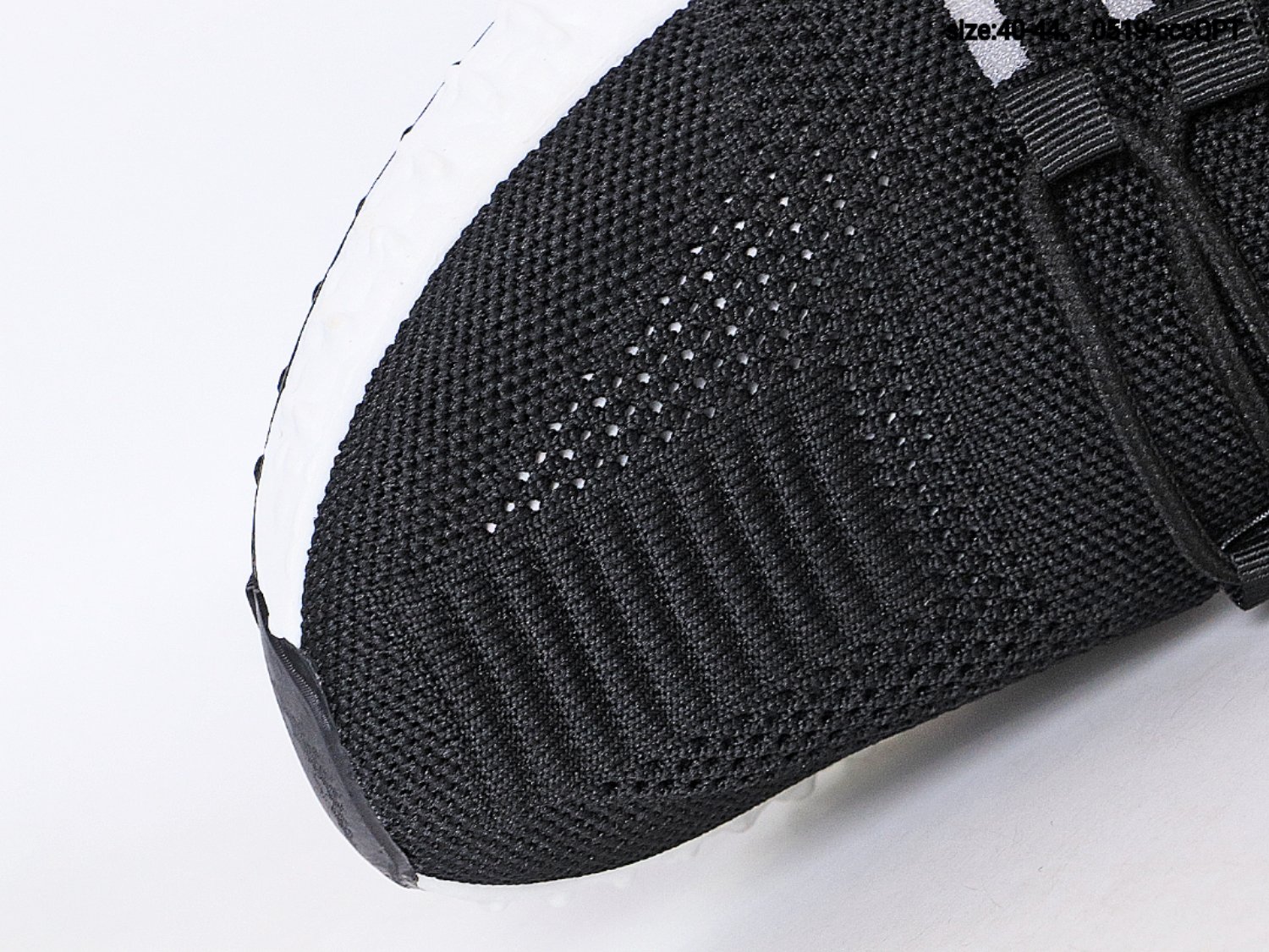 115   Adidas shoes 阿迪达斯针织镂空透气休闲运动跑步鞋