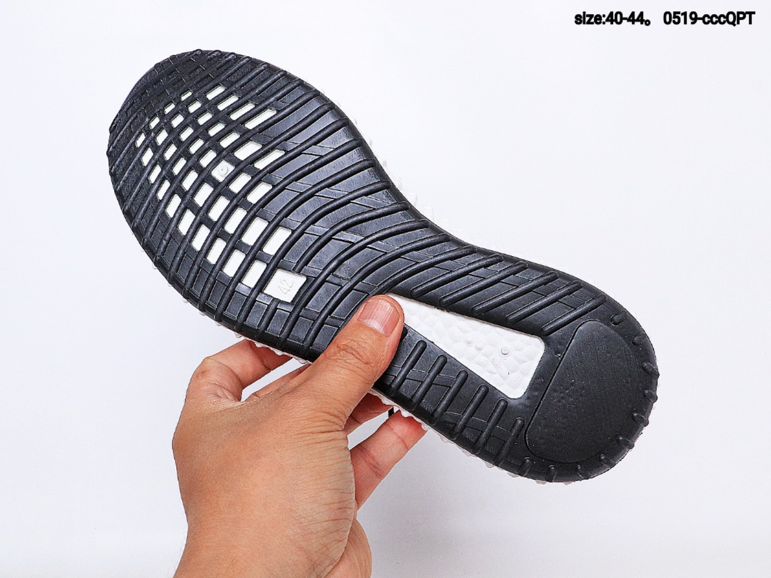 115   Adidas shoes 阿迪达斯针织镂空透气休闲运动跑步鞋