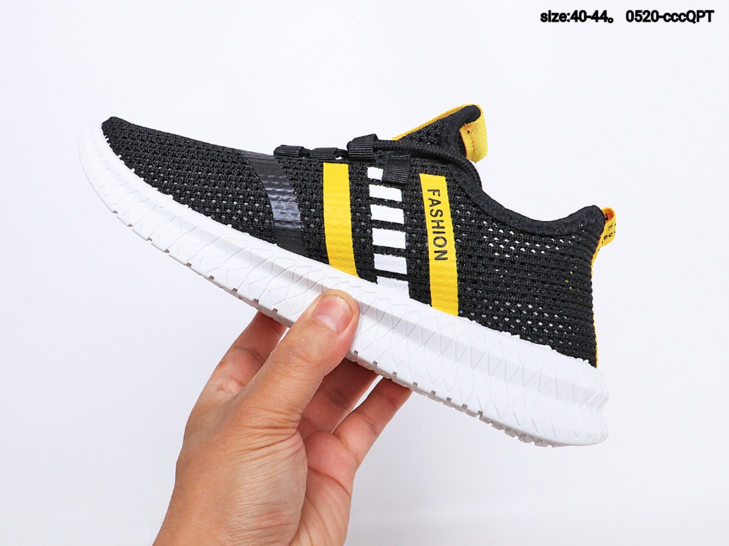 115   Adidas shoes 阿迪达斯针织镂空透气休闲运动跑步鞋