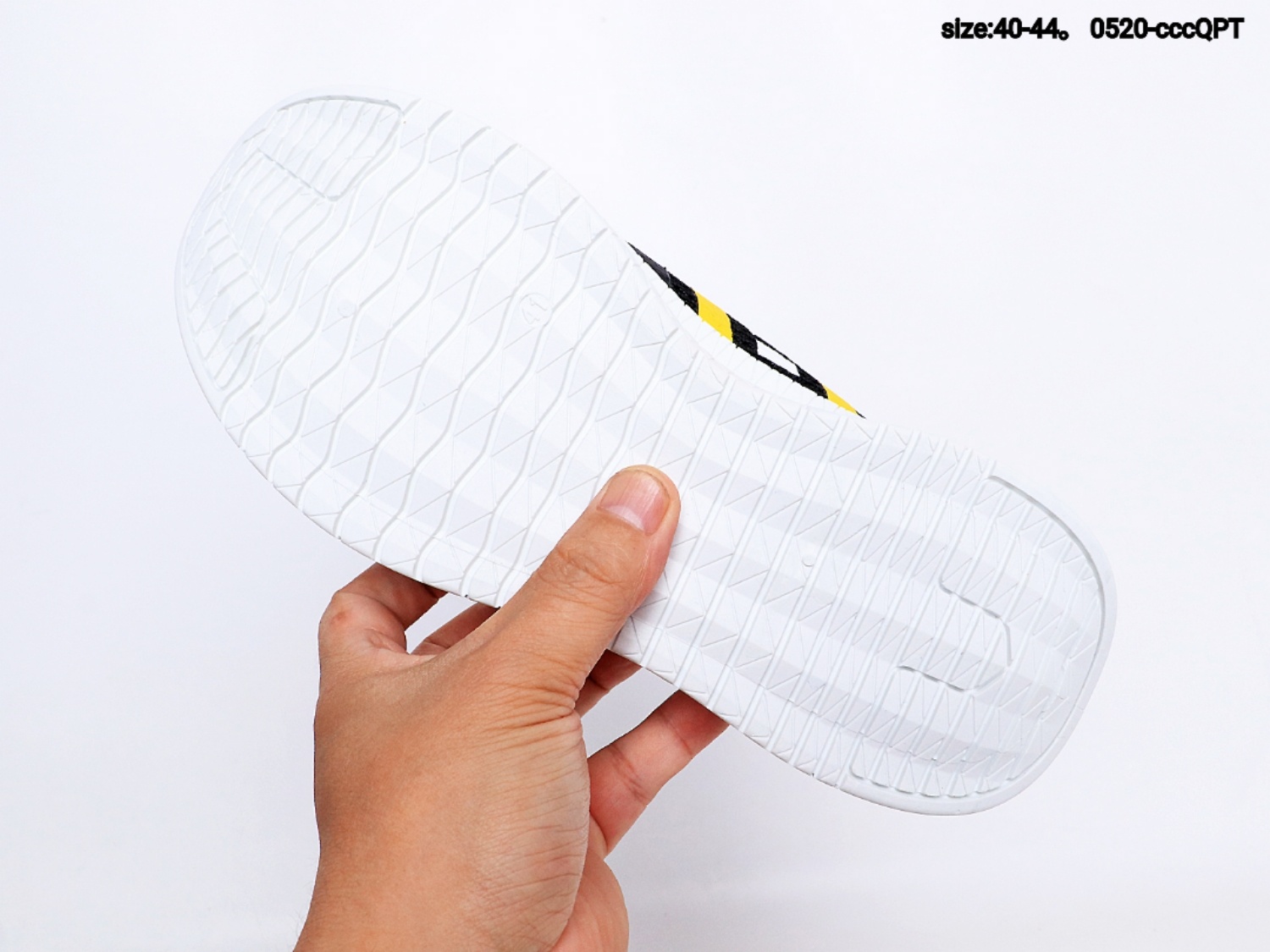 115   Adidas shoes 阿迪达斯针织镂空透气休闲运动跑步鞋