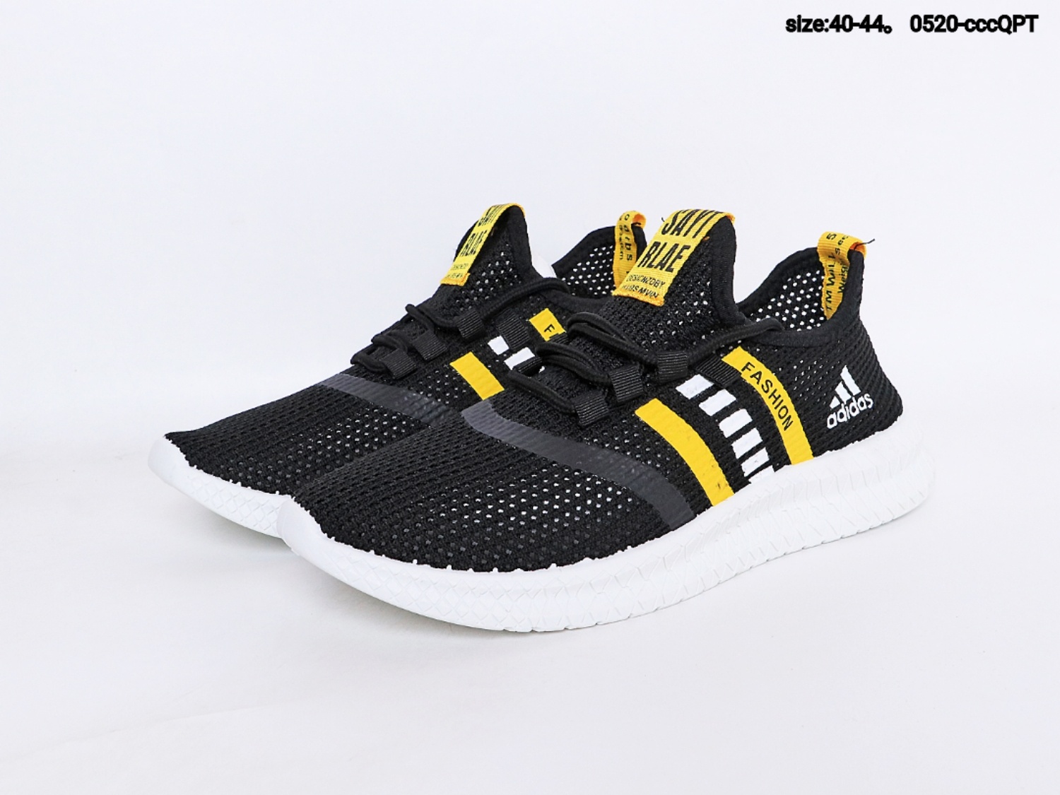 115   Adidas shoes 阿迪达斯针织镂空透气休闲运动跑步鞋