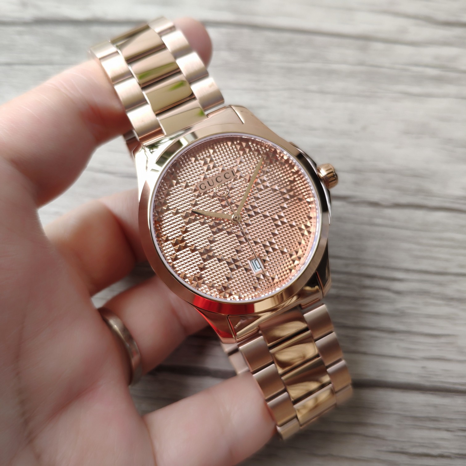 NO:388466,Batch: Original box: 30 Original list ~ Gucci GUCC I three-bead belt for men, women. Sapphire glass, 316L stainless steel, original Swiss movement!  Support inspection!  Welcome to place an order!  Gucci, gucci, gucci19860909批: 原盒:30 原单～古驰GUCCⅠ三珠带男,女.蓝宝石玻璃,316L精钢,原装瑞士机芯！支持验货！欢迎下单！ 古驰对表,,gucci,gucci,Watch