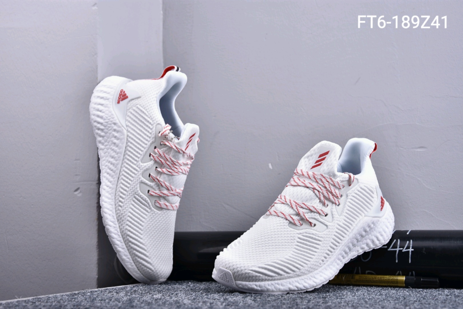 150！ Adidas Alphabounce beyond 阿尔法爆米花 配备「毒」家钢扣钥匙 官方水泥袋 防伪扣