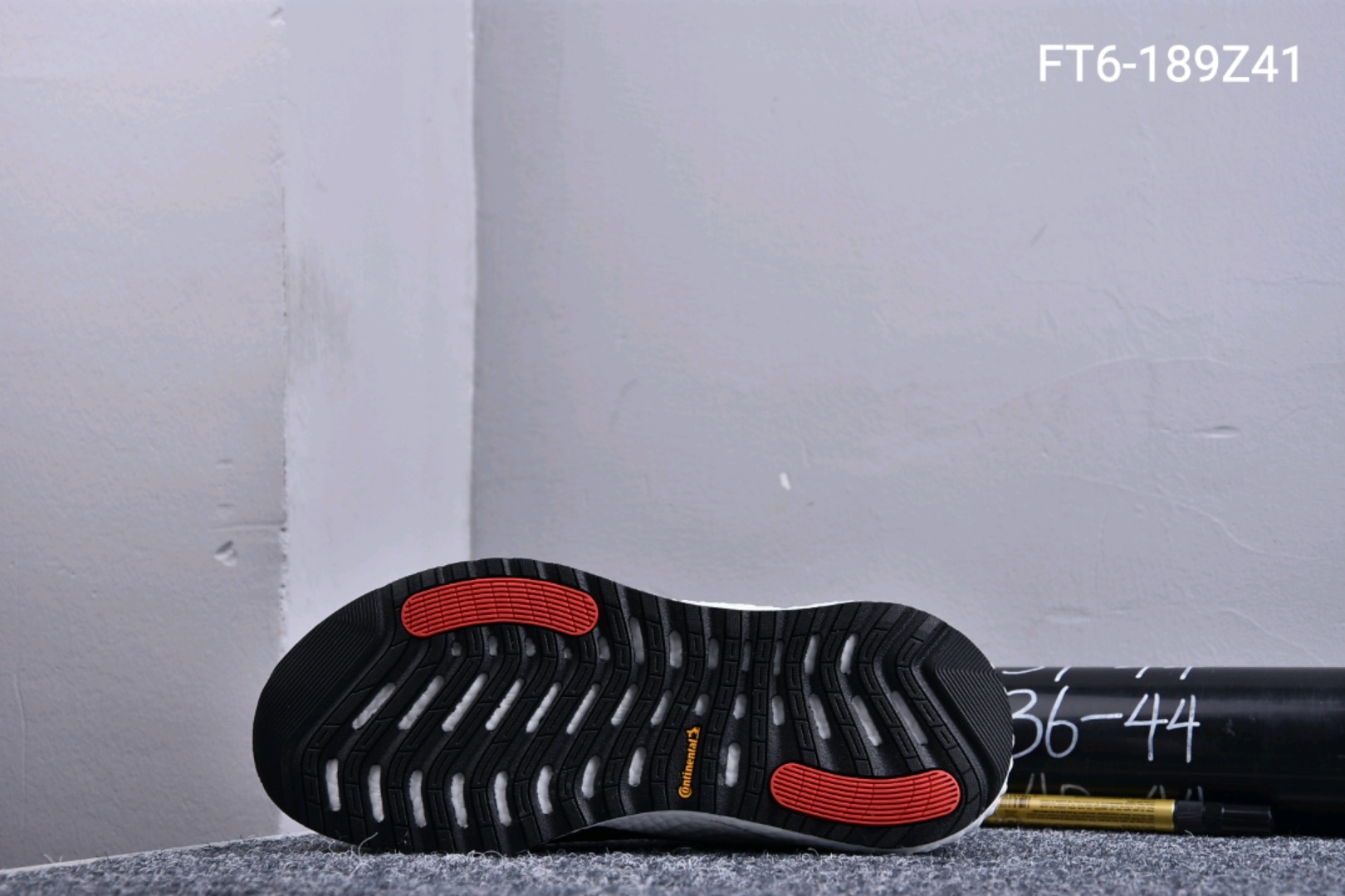 150！ Adidas Alphabounce beyond 阿尔法爆米花 配备「毒」家钢扣钥匙 官方水泥袋 防伪扣